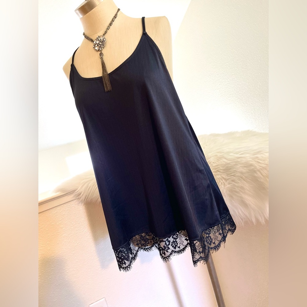 EUC S Navy Blue Daytrip Lace Top